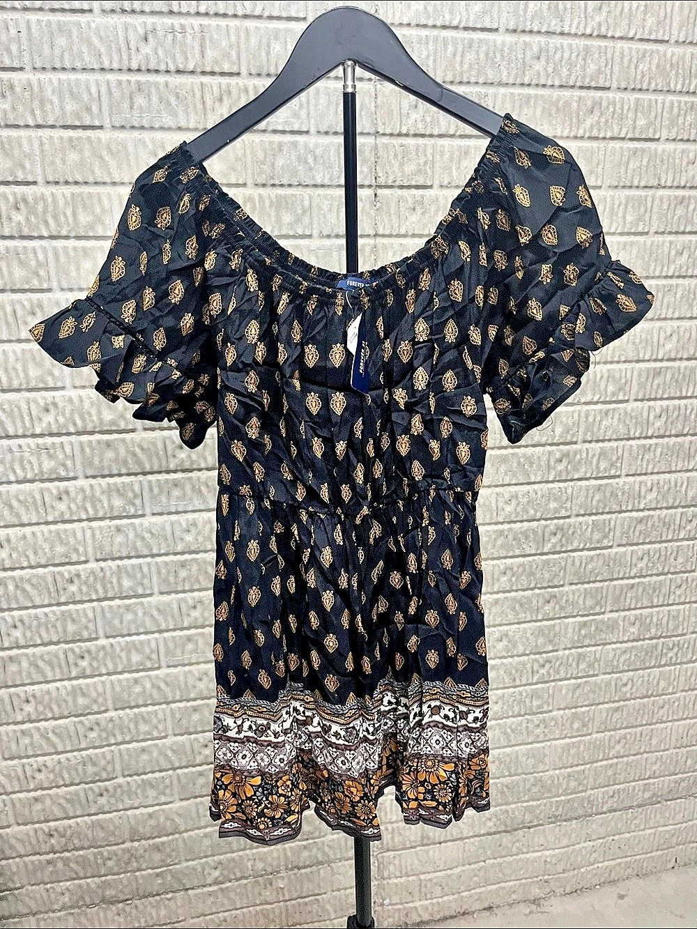 Forever 21 Paisley Mini Dress in Black & Gold Size Medium NWT